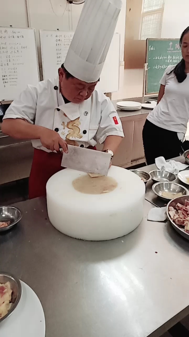 鱿鱼花边切法