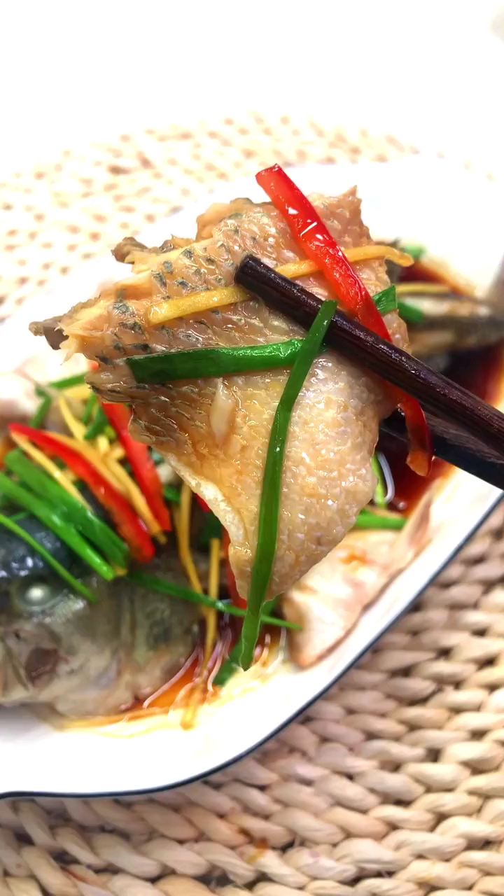 清蒸鲈鱼