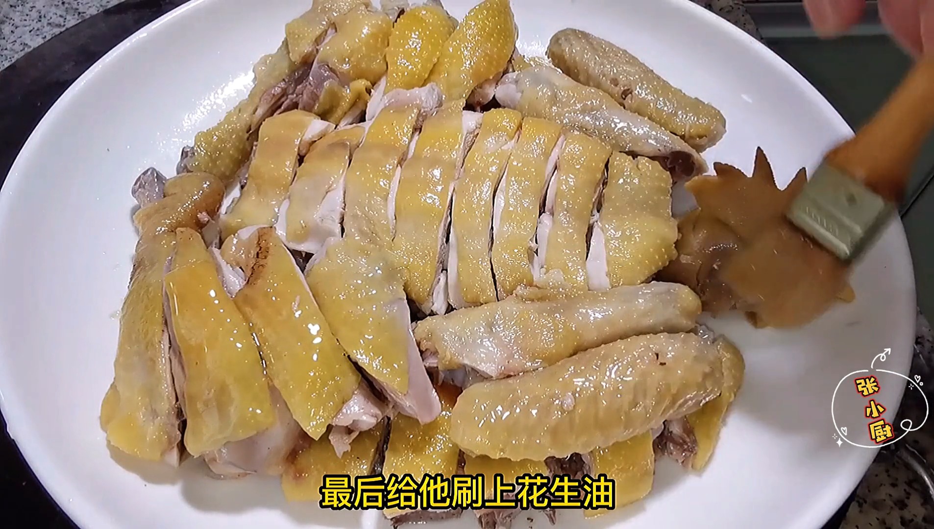 #镜头里的秋天#传统“隔水蒸鸡”做法!皮脆肉嫩,原汁原味,3种蘸料,别具一格