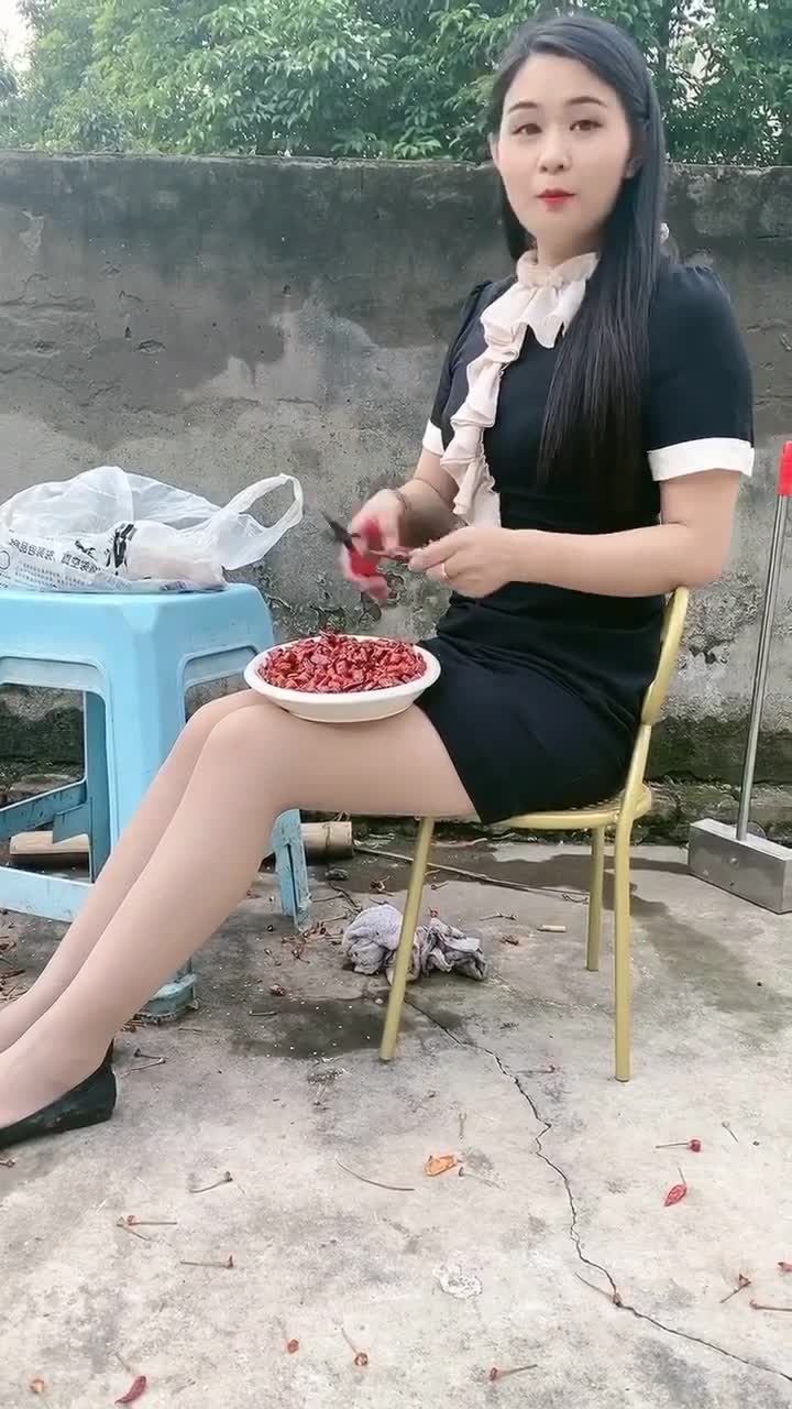 今晚吃爆炒基围虾