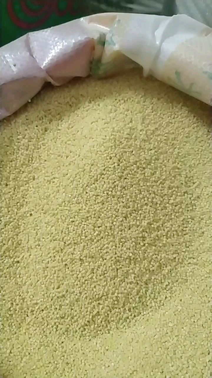 小米,最养胃的小米,早上一碗小米粥,营养又美味,还可以做小米南瓜粥,皮蛋瘦肉粥!