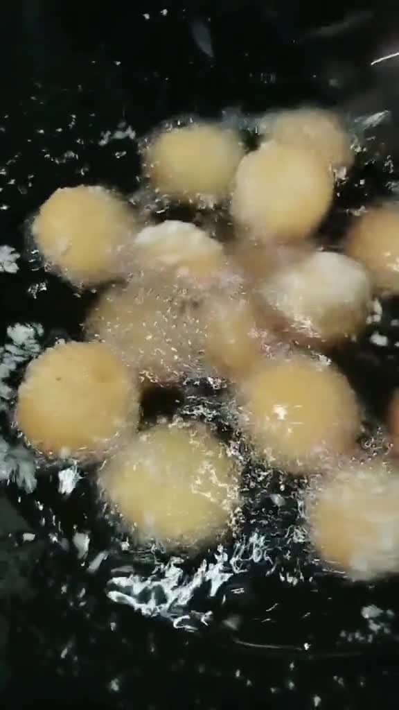 南瓜饼,合面教程在上个视频,喜欢关注一下