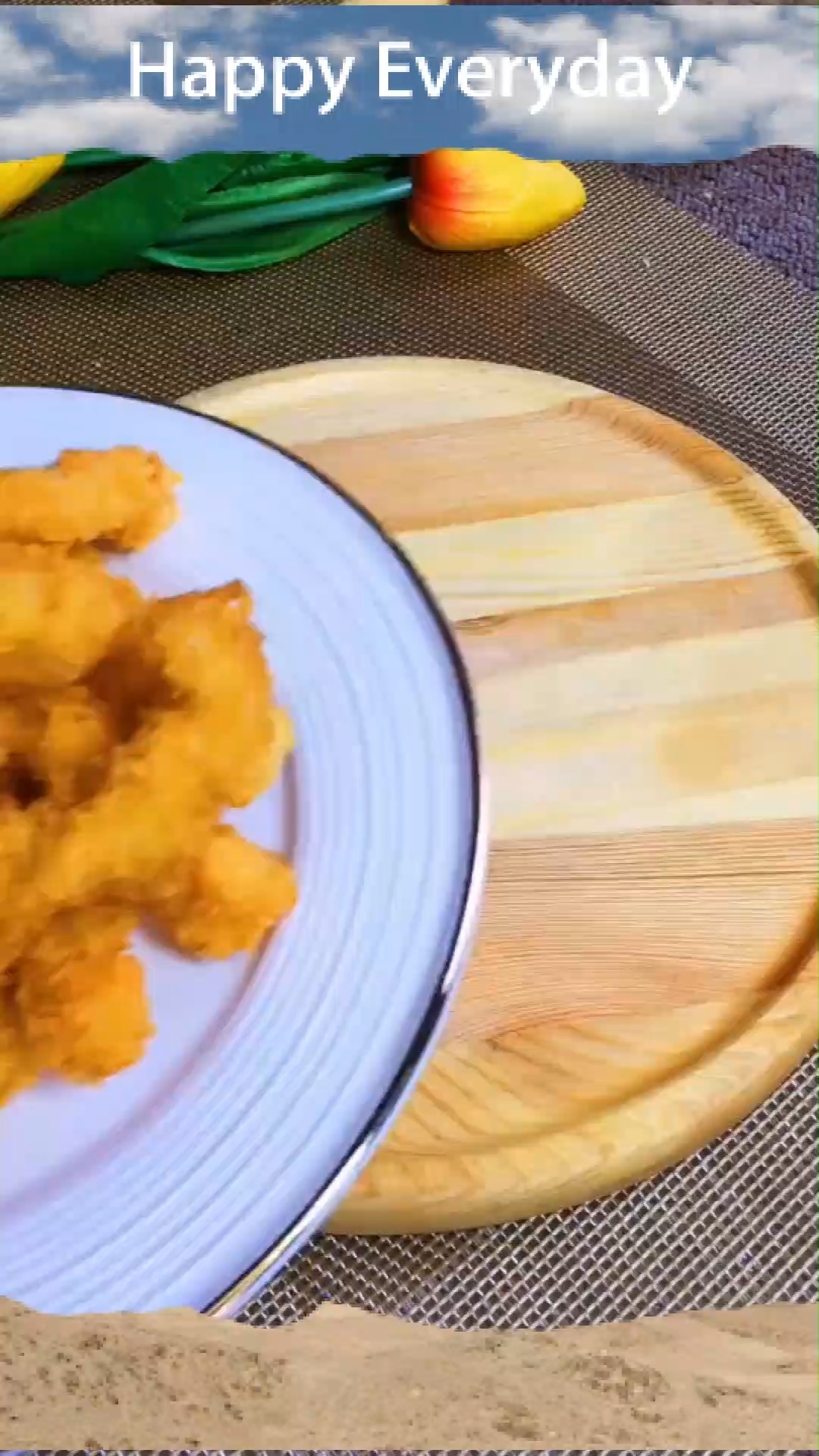 龙利鱼没有刺适合老人和小孩食用,炸成香酥的鱼柳外酥里嫩超级吃