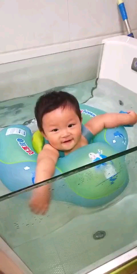 小大头鱼多可爱