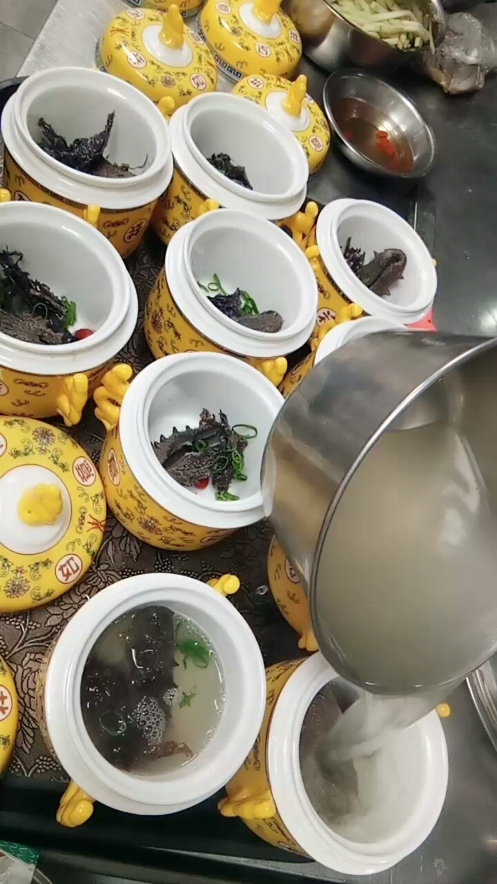 海参汤做好了