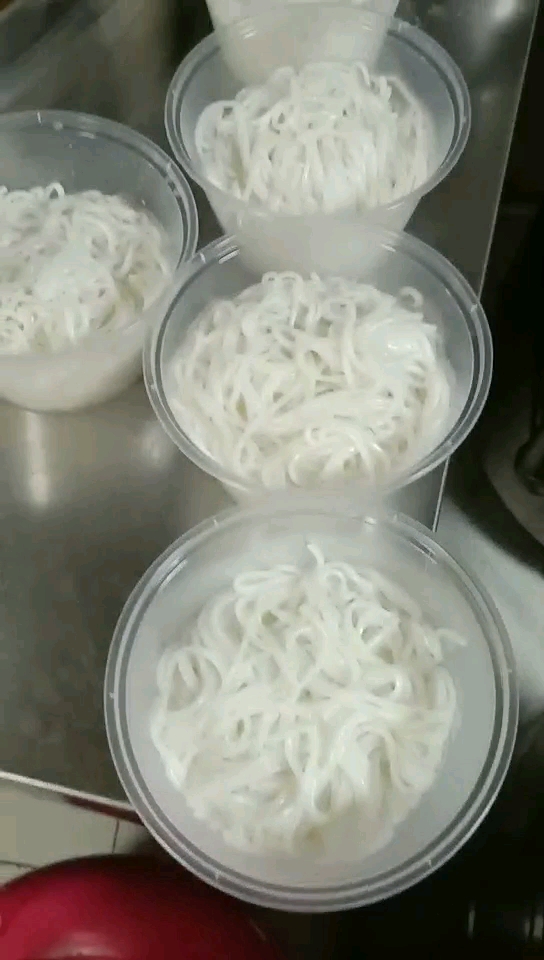 #全民皆舞#贵州香林苑羊肉粉培训:羊肉粉培训实体店,外卖打包中,忙而不乱!