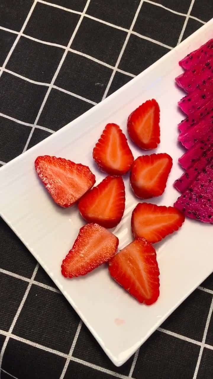 ##舌尖上的美食酸奶新吃法#水果炒酸奶