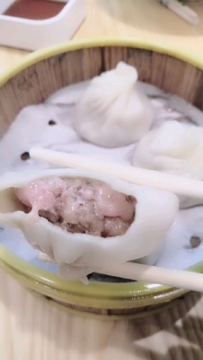 鸡汁汤包的正确吃法