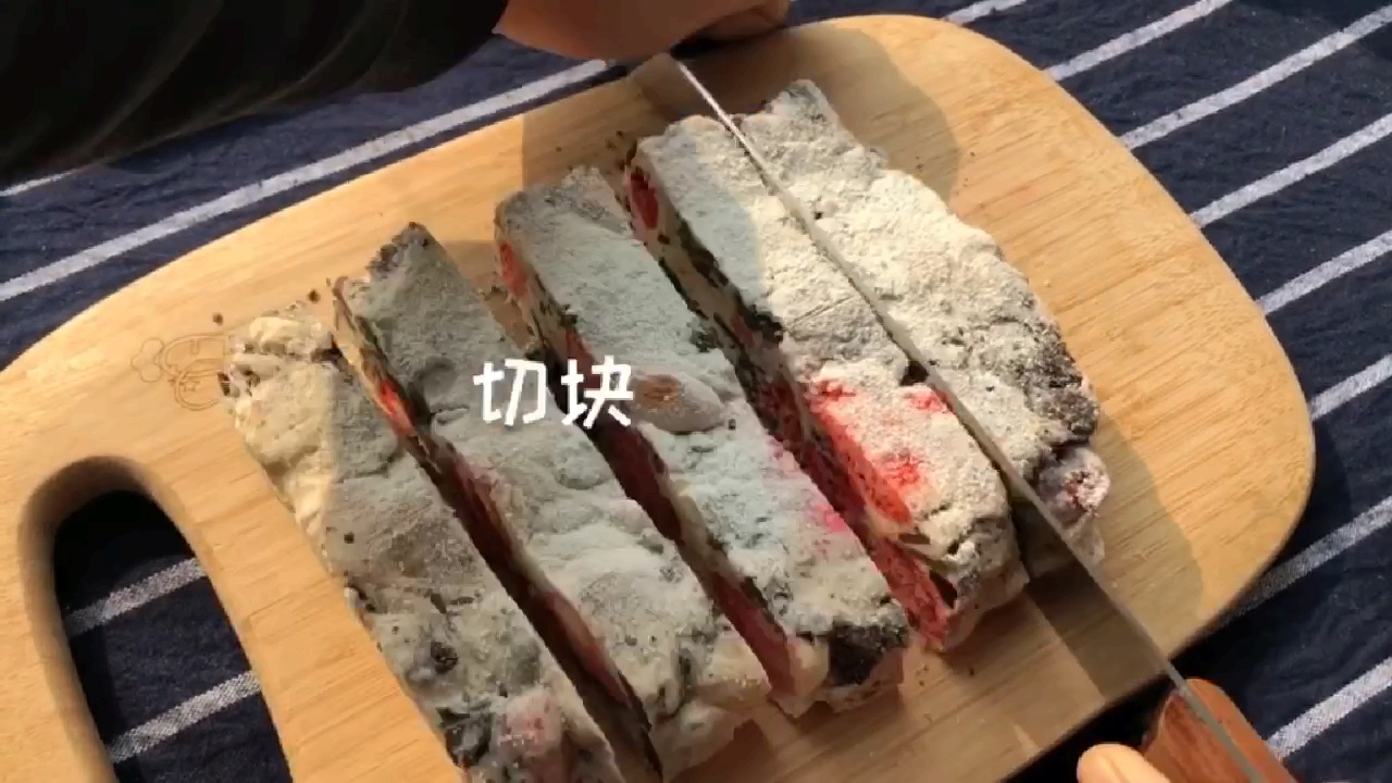 #秀出你的拿手菜#用棉花糖怎么做雪花酥
