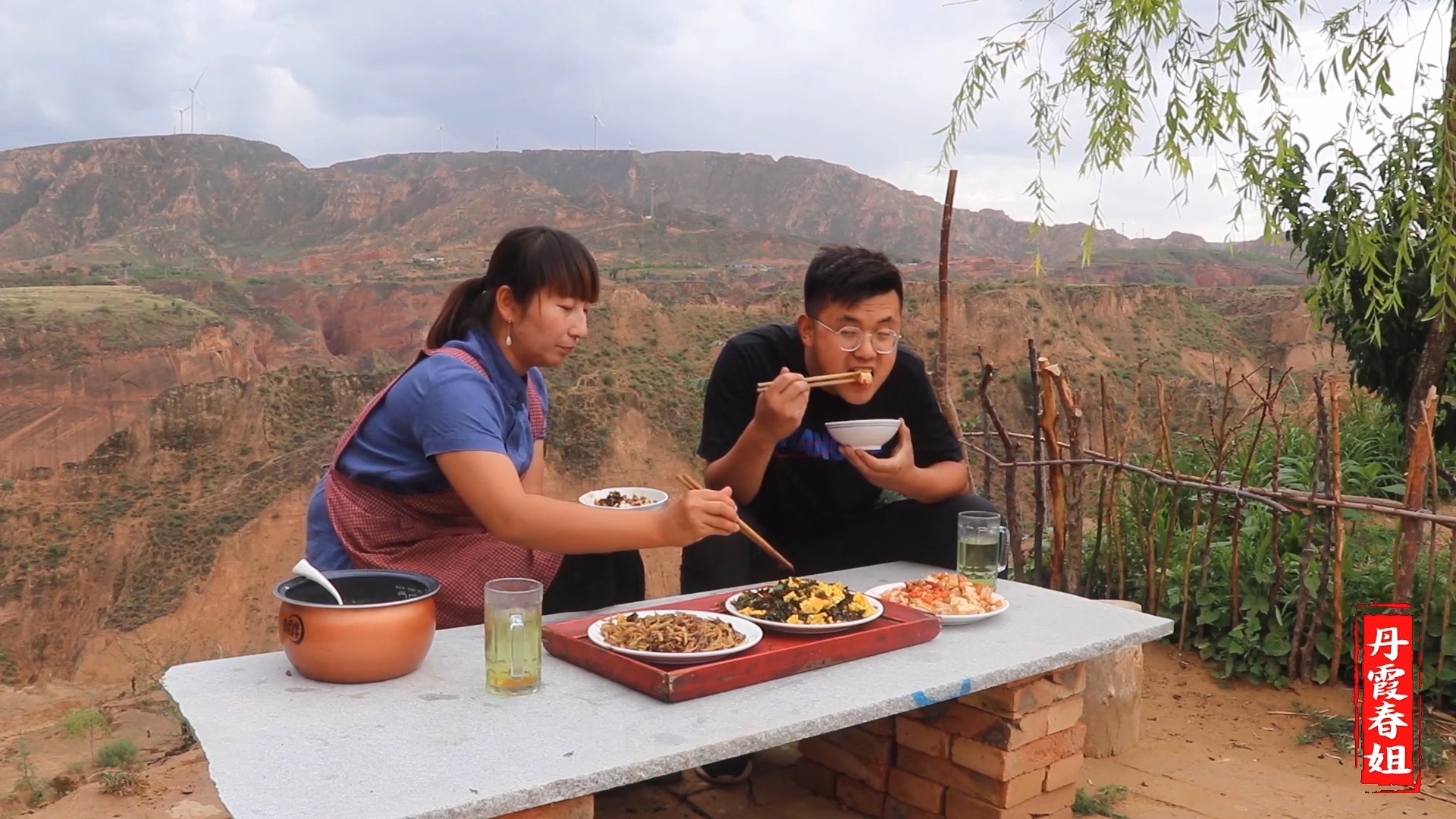 #美食#雨过天晴才有的菜,春姐自创新吃法,地软炒鸡蛋,值得一吃(下)