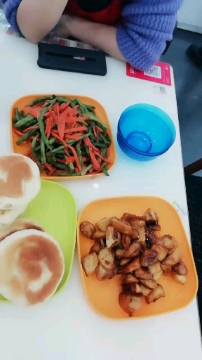 #万物皆可涮#丰盛的午餐