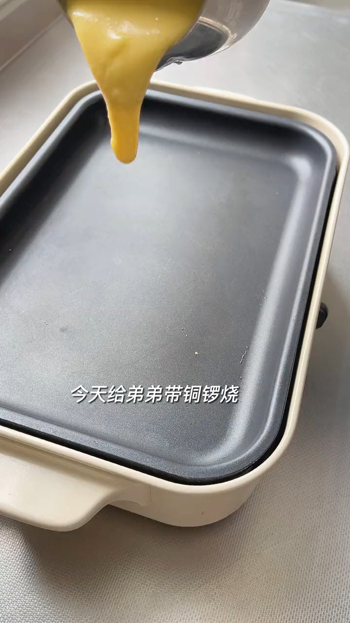 #美食#弟弟的便当系列。动漫同款铜锣烧和好吃的大饭团。
