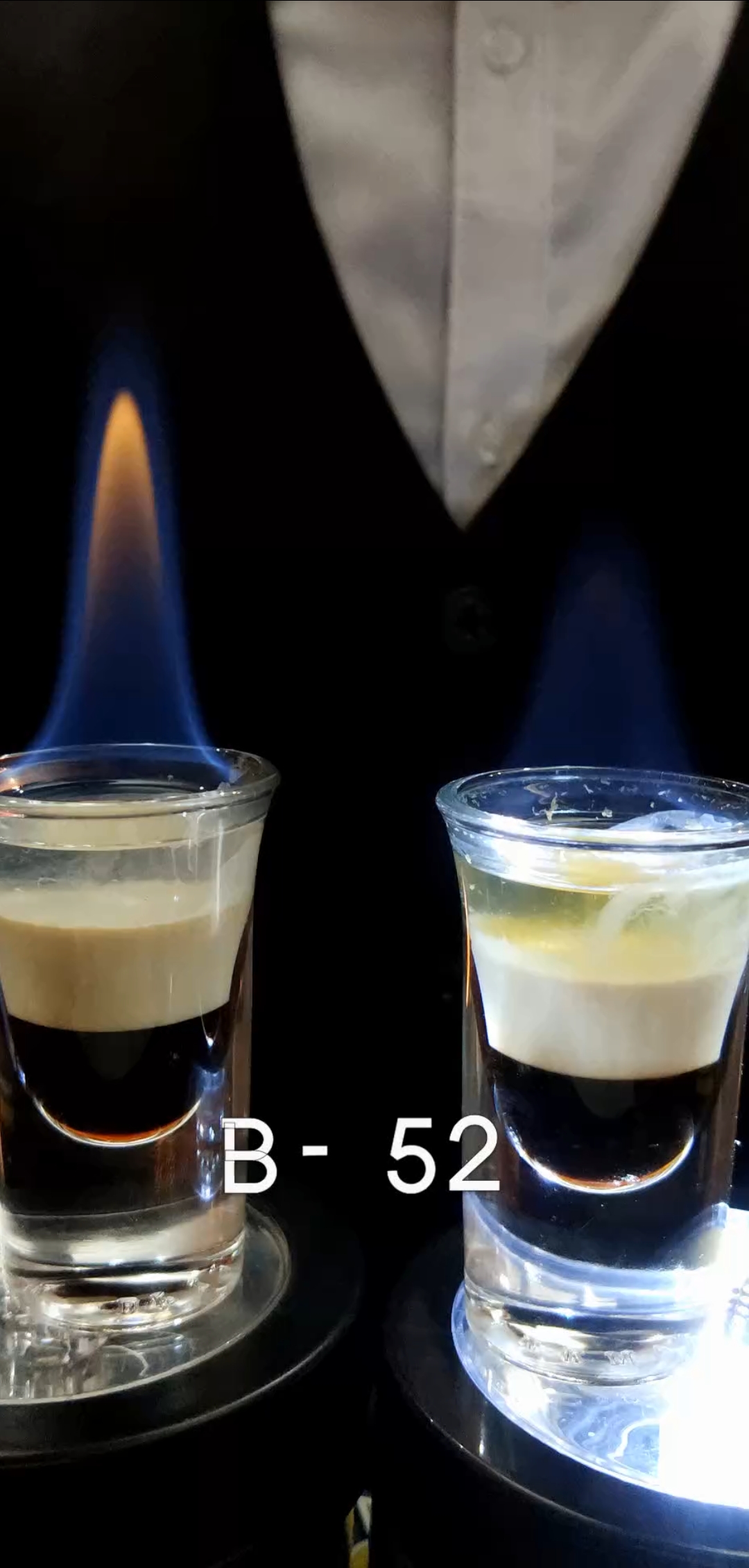 #镜头里的秋天#B52轰炸机鸡尾酒教程,两杯有什么不一样呢?