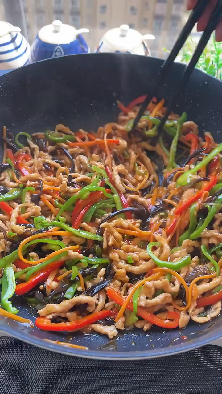 酱香肉丝的家常做法