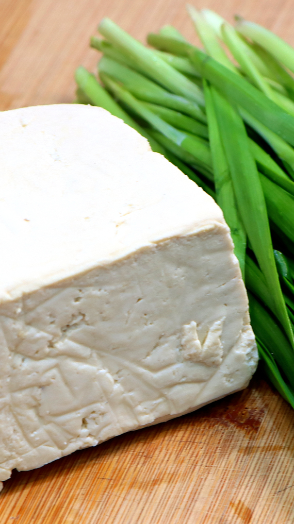 #我要上热门#韭菜豆腐这样做,我家一周吃5次,每次都要多吃2碗米饭,真香