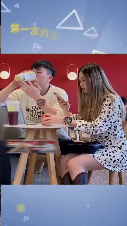 第一次约你出来喝下午茶还自带手套的女生,难道不是更有心思嘛