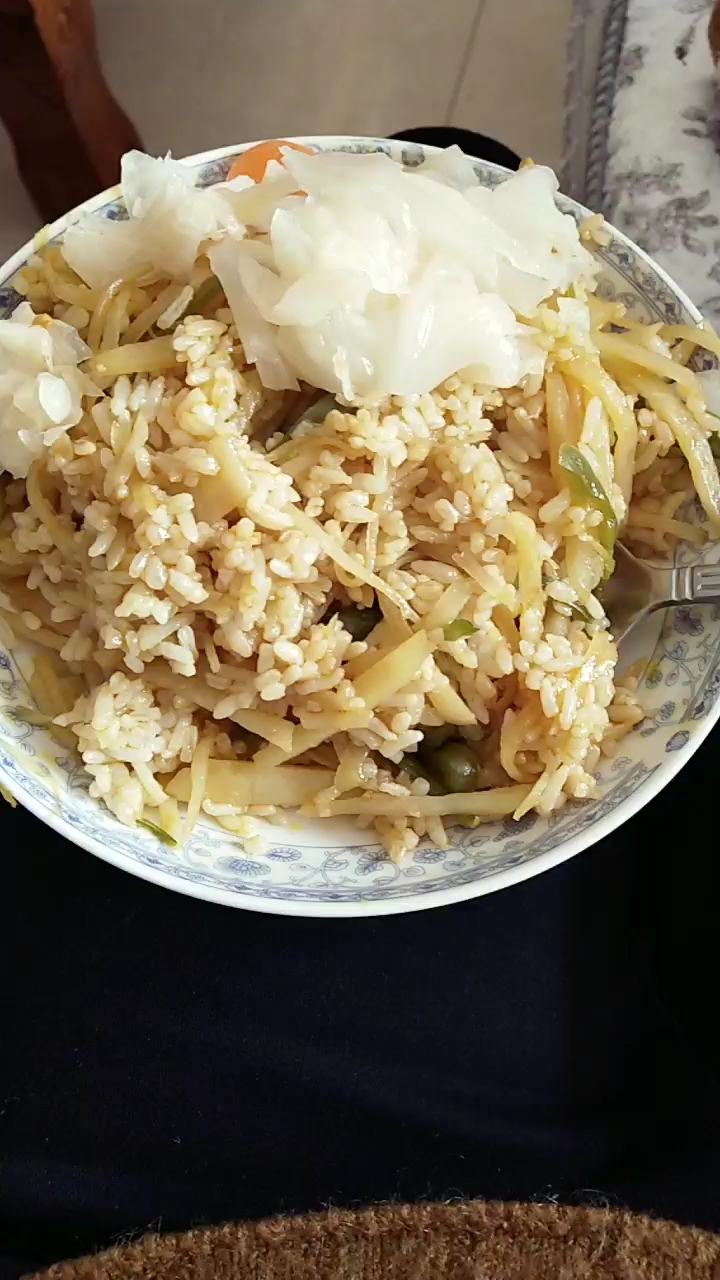 青椒土豆丝盖浇饭