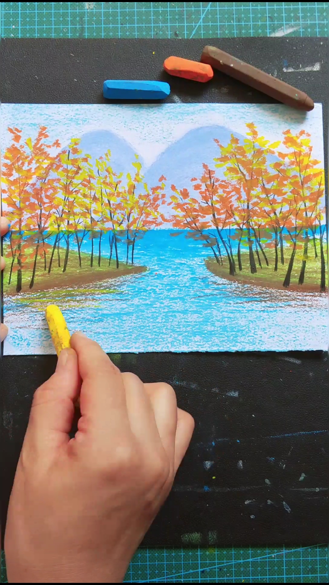 油画棒教你画《秋天》,步骤简单易学,适合初学者。