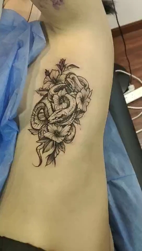 #好物推荐#蛇纹身作品分享#纹身#杭州大唐纹身
