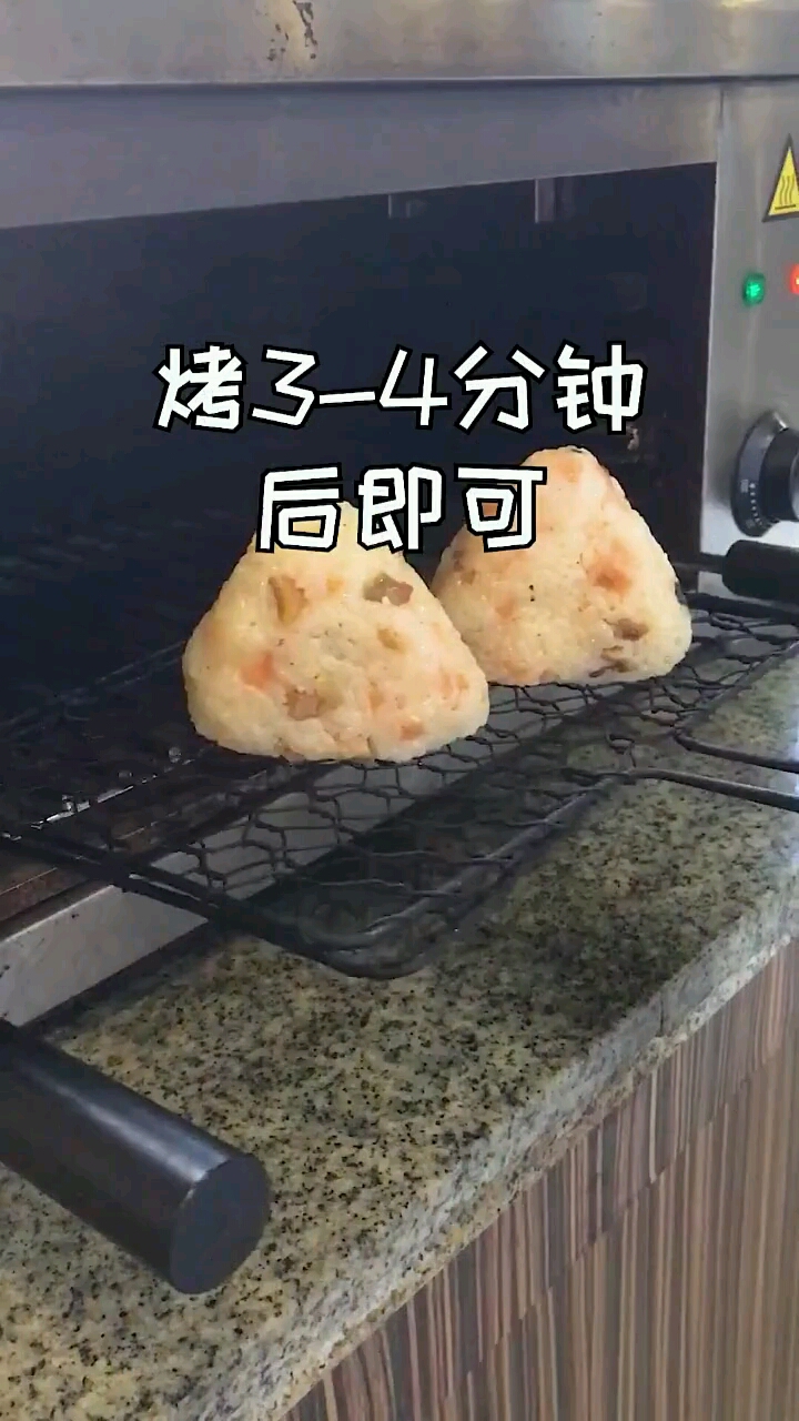 #寿司只要你家有糯米就可以按照我的做法来一款饭团给孩改
