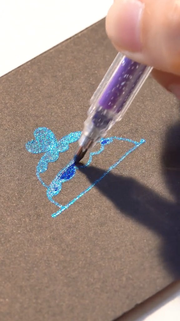 软萌的生日蛋糕简笔画,快点收藏起来吧,朋友过生日画给他。#手绘# #简笔画#