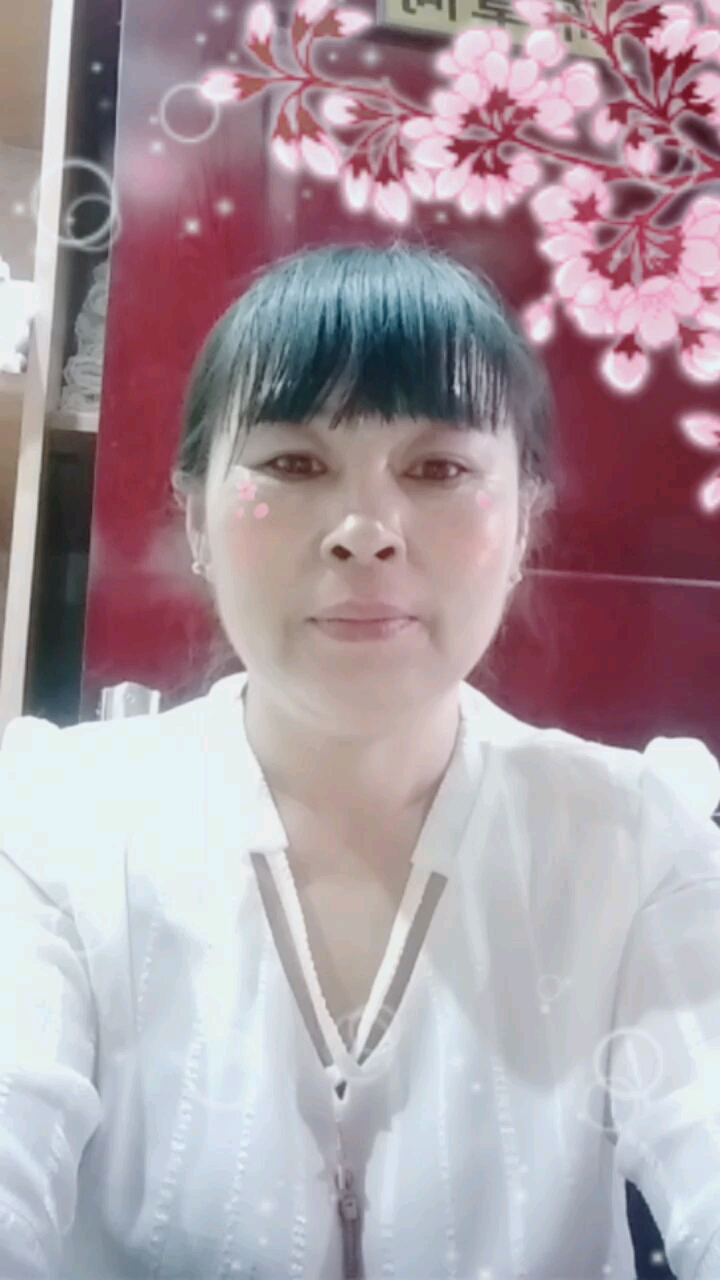 我是大力水手,吃菠菜哈哈