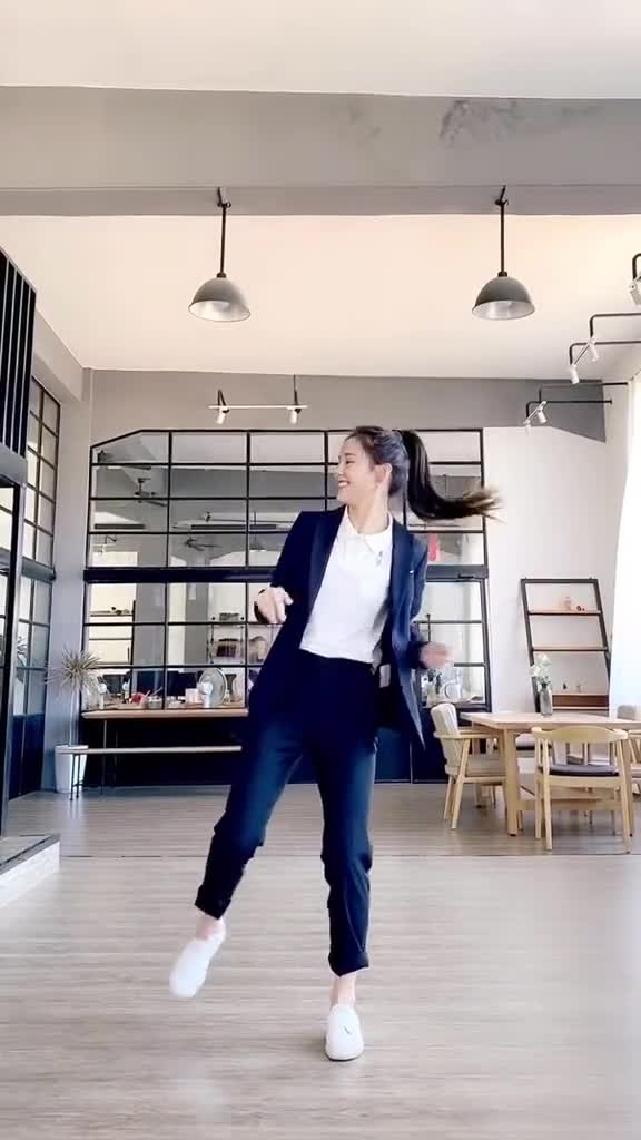 小鱼儿:舞蹈