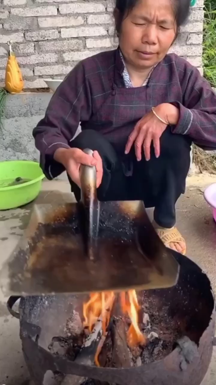 #我要上热门##自己动手 油炸鸡翅. 油炸鸡鸡翅,不一样的做法,不一样的味道.
