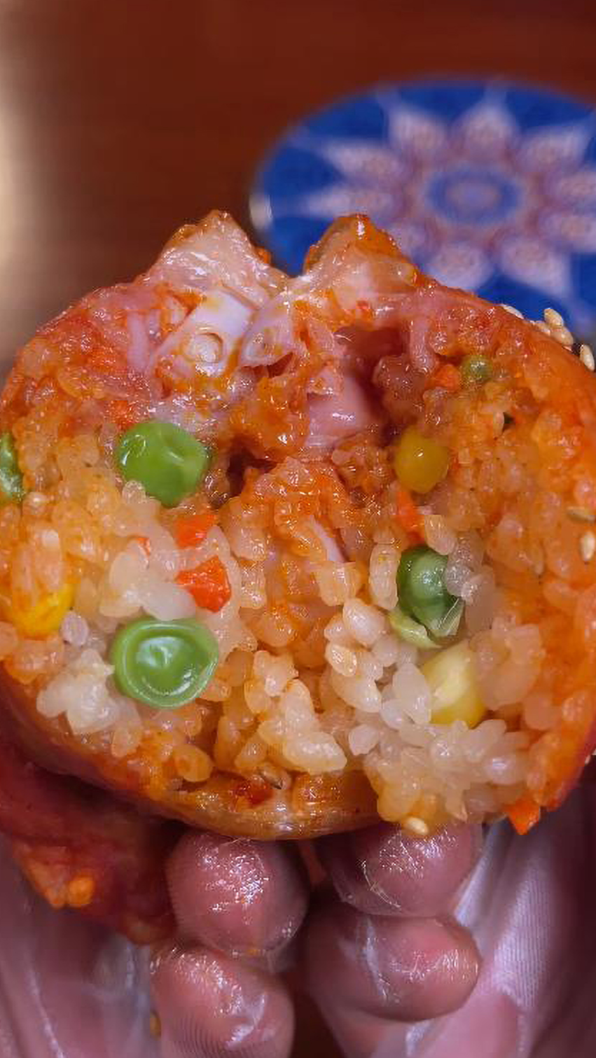 孩子爱吃鸡翅包饭,在家做太麻烦,所以备了很多这种半成品,营养方便还好吃!