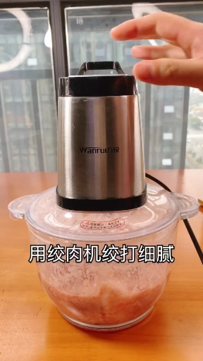 自制火腿肠午餐肉,安全健康又放心,妈妈们再也不担心添加剂