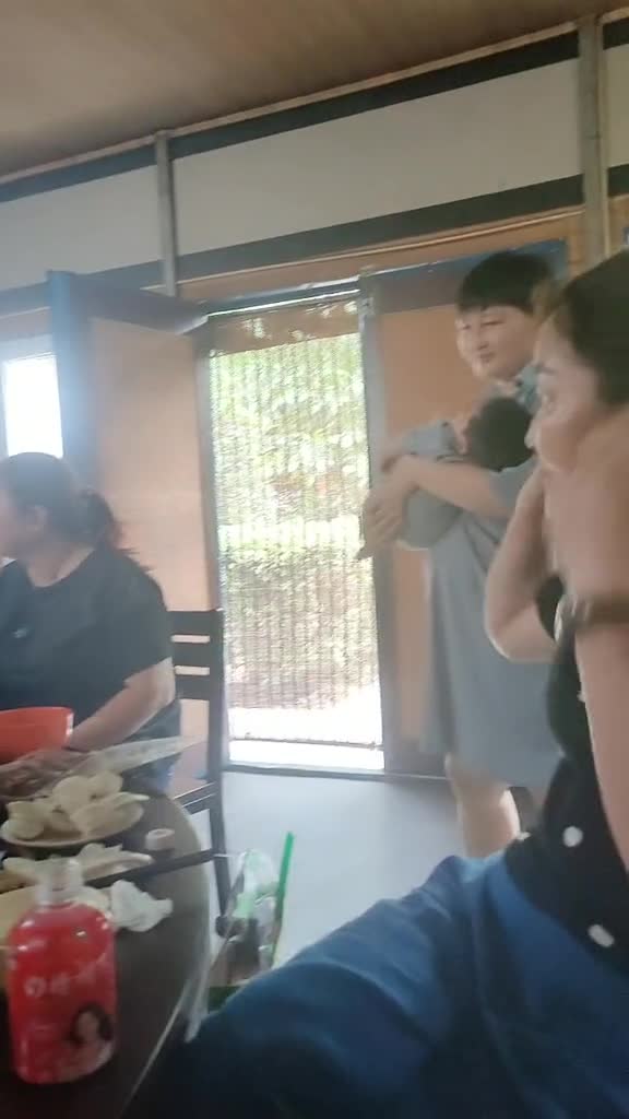 姐妹相聚,淼庄地锅鸡,烤肉火锅光盘行动