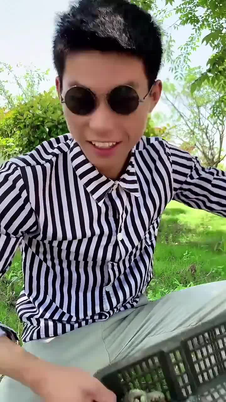 哥哥姐姐们,你们要的小鲍鱼来啦