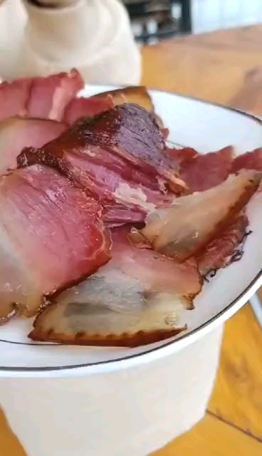 #画画原来如此简单#向往的生活就是天天都有这么好吃的腊肉!