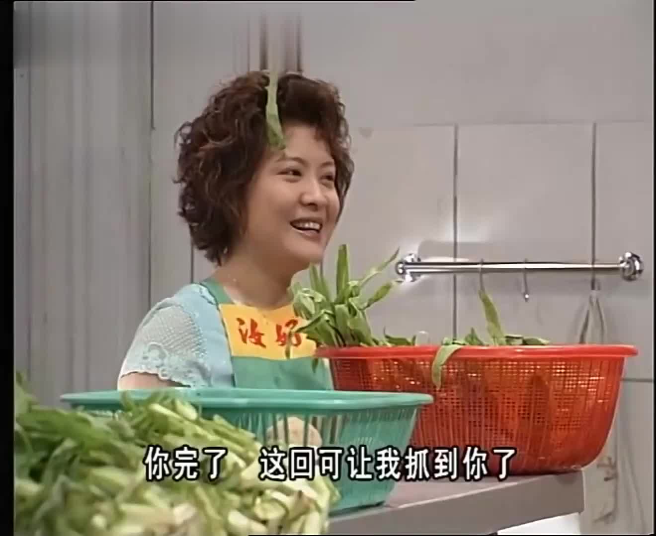 经典外来媳妇:阿娇偷吃鸡腿被阿婵罚钱,阿娇又哭又闹,这段精彩