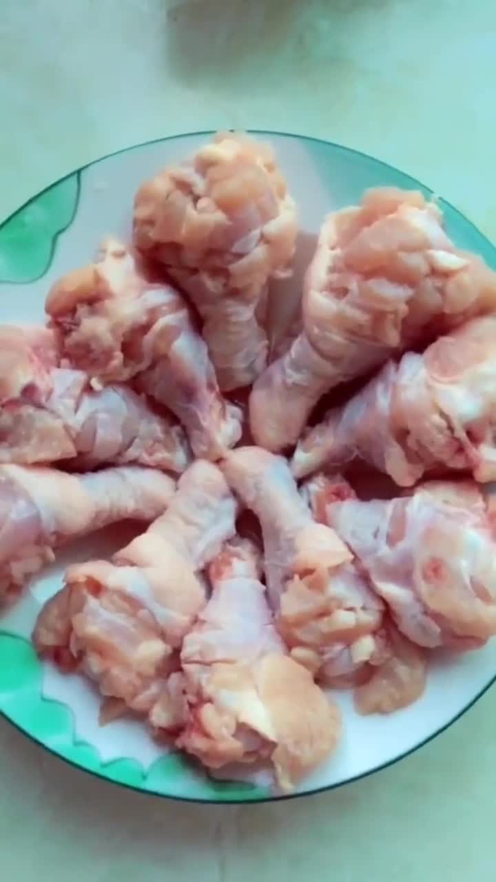 可乐鸡翅做法,过程简单清晰,颜色看起来就很入味呢!