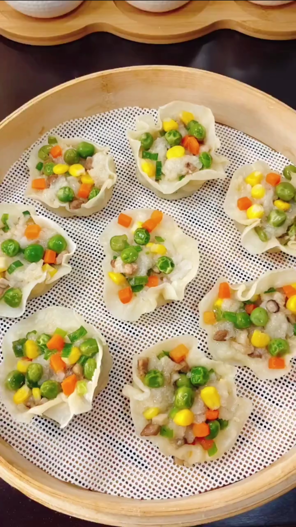 家庭小烧卖(糯米+香菇+瘦肉+玉米+胡萝卜+青豆)