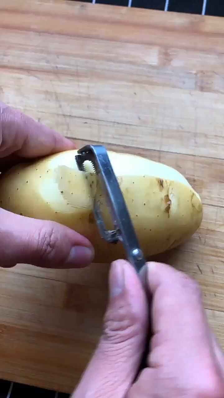 #我的家乡年#干锅土豆片做法(上)