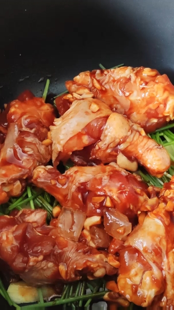 #美食#这才是鸡翅最好吃的做法,不用一滴水,扔进电饭锅出锅比肯德基还好吃