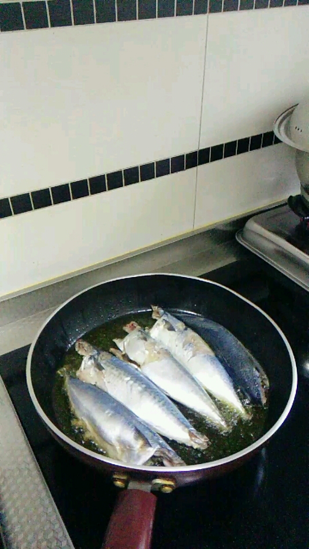 清鱼罐头做法