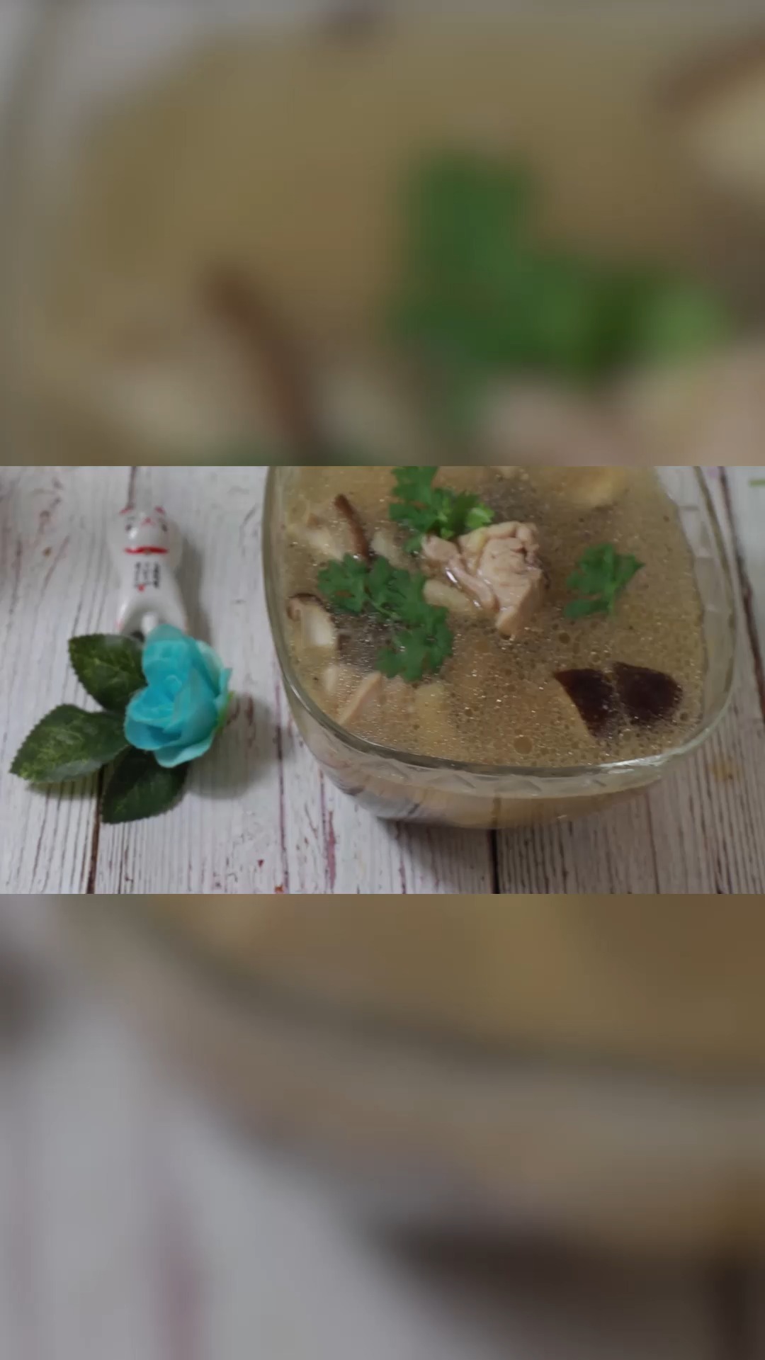 香菇炖鸡汤的做法