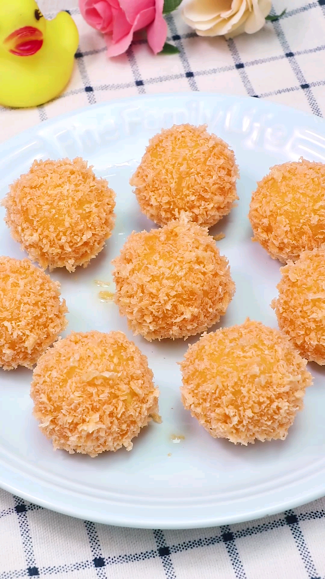 小朋友最爱吃的炸土豆球来啦!简单又好吃