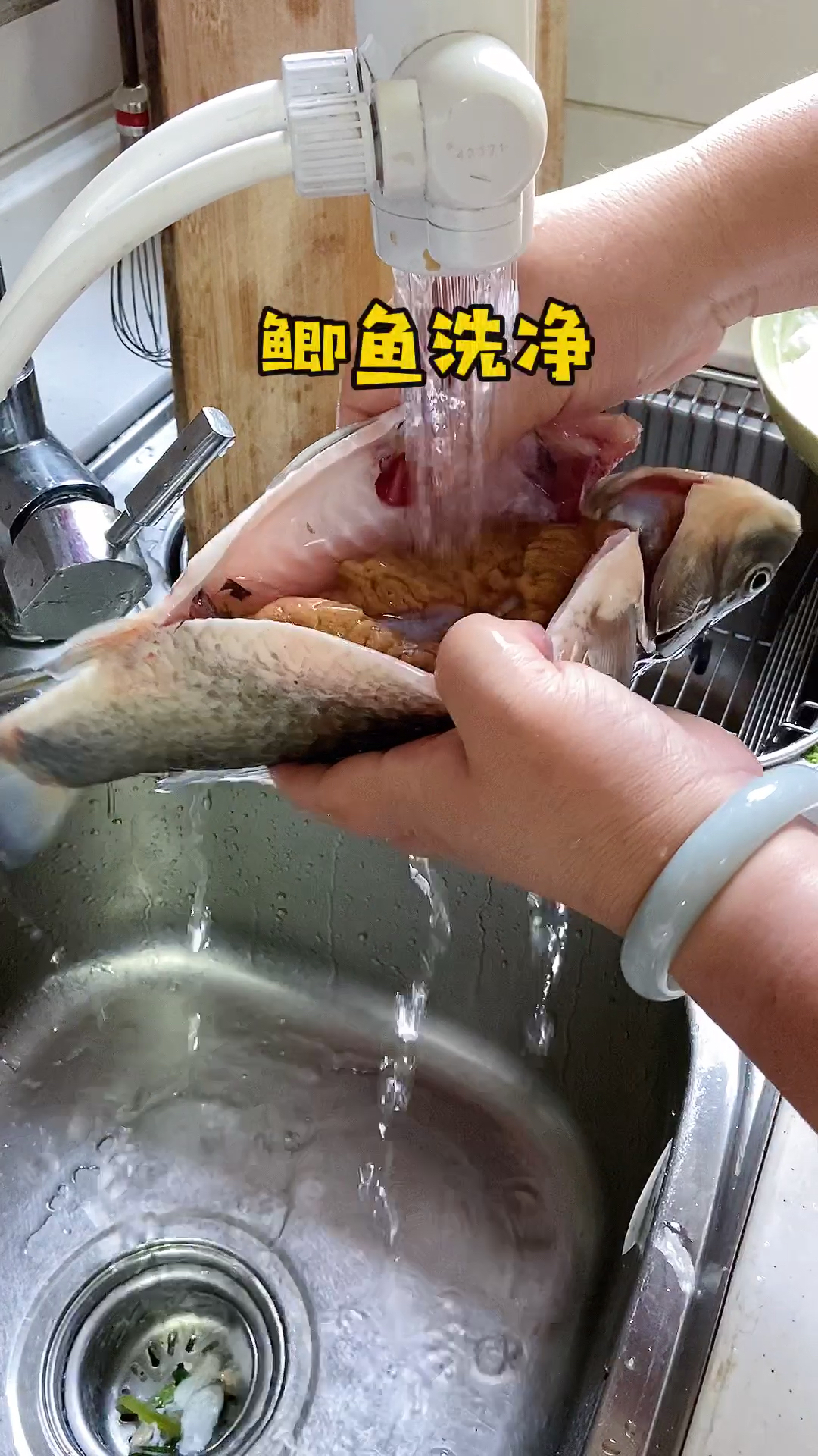 #爱美食爱生活#萝卜鲫鱼汤最营养的做法，美味鲜甜@全民小助手