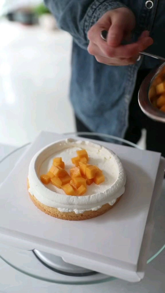 简单又好看适合送女生和纪念日的蛋糕