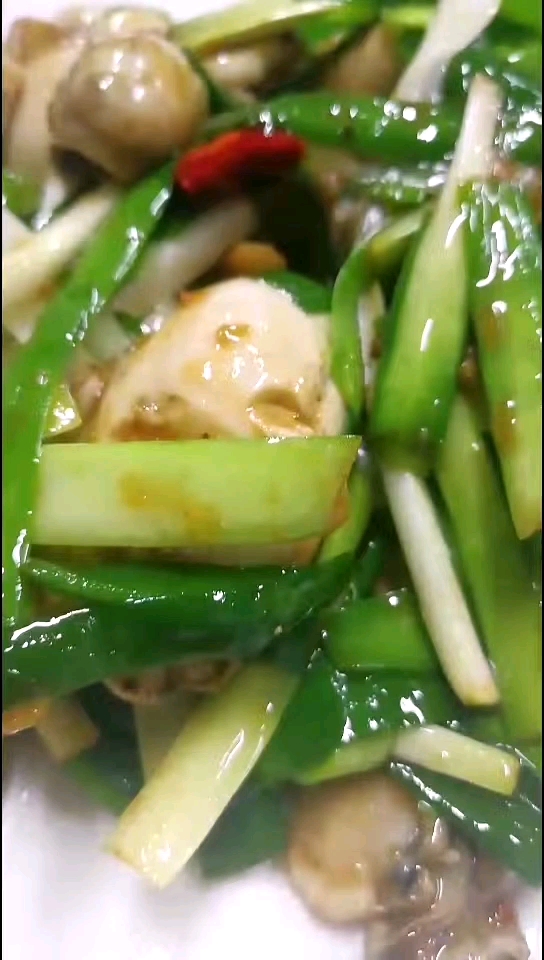 韭菜炒海蛎子!