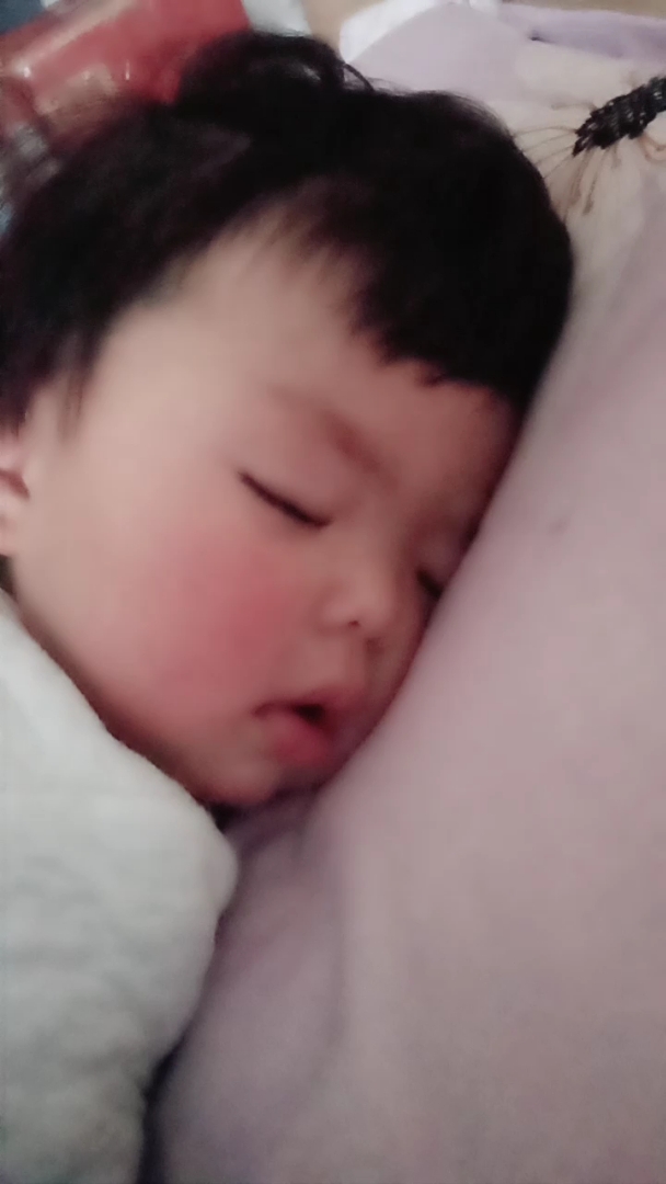 把我挤成肉饼