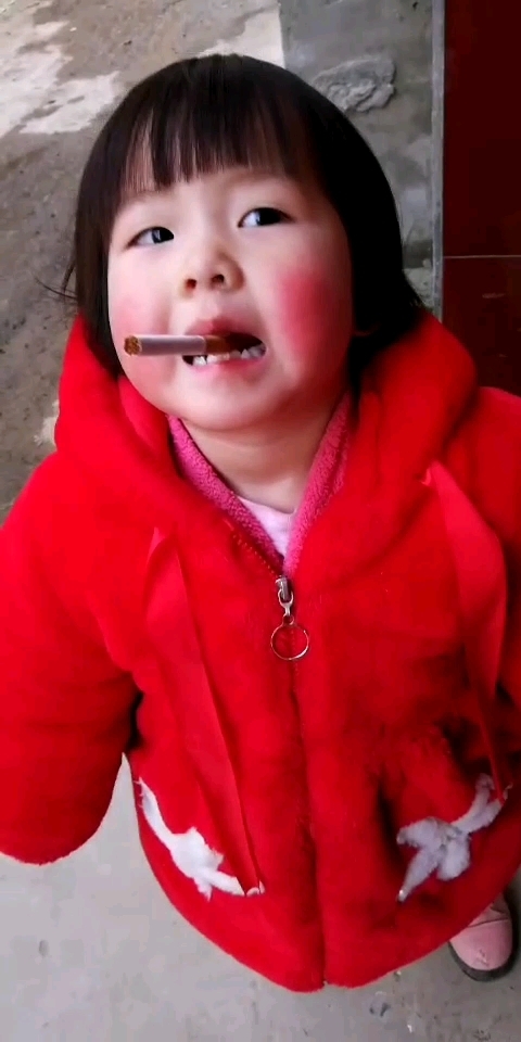 巧克力味的香烟 哈哈(ω)hiahiahia