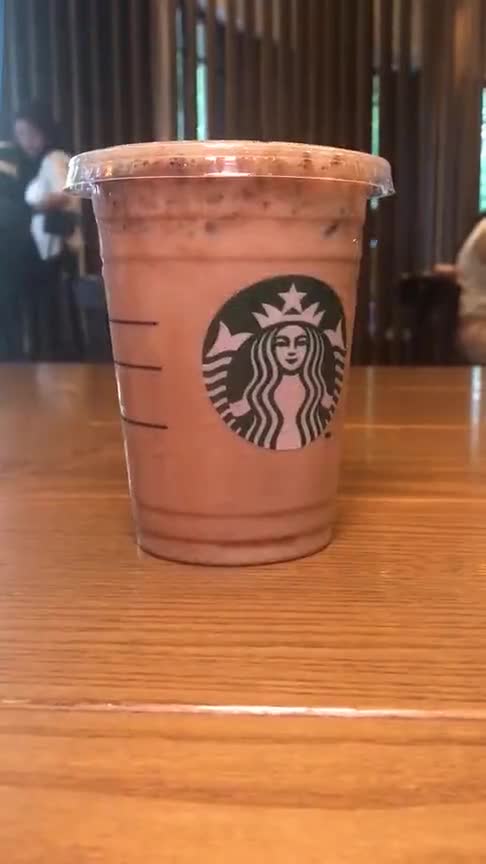 以后要约人去星巴克喝奶茶了
