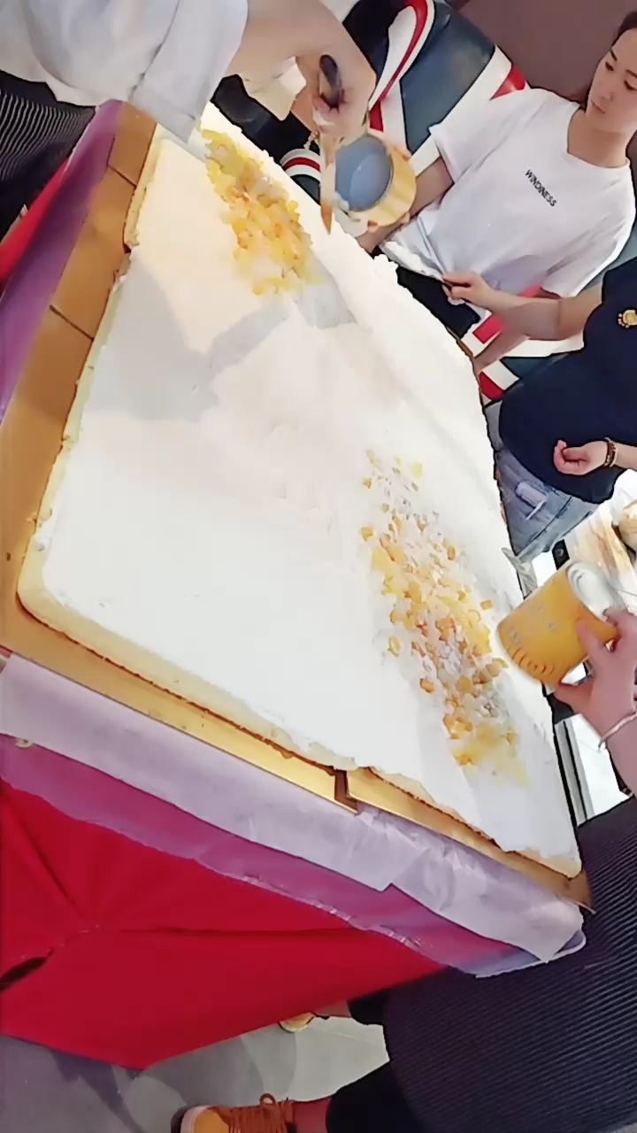 80x一米二大蛋糕