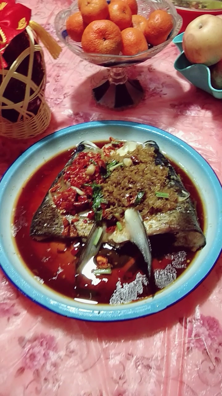 #舌尖上的旅行#献上开胃鱼头做法小视频,祝大家年年有余(鱼)