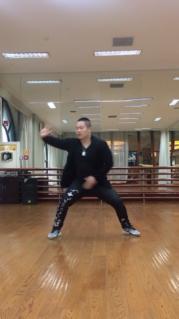 #这是高手#功夫是坚持 肌肉要锻炼